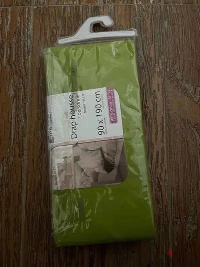 bedroom sheets - green