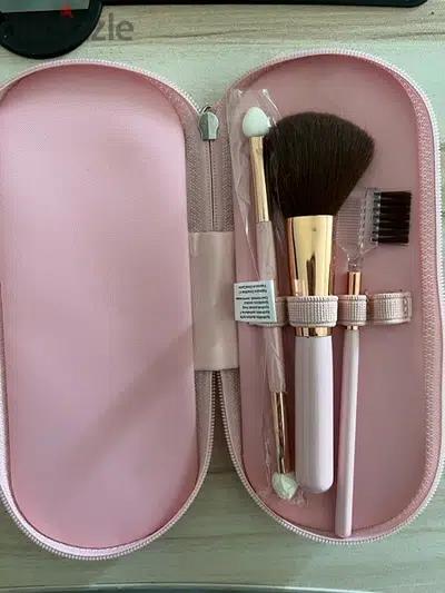 yves rocher - set make up brushes - travel size -
