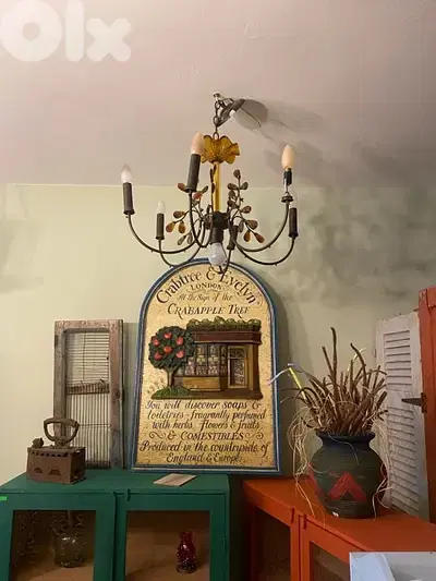 lustre with 7 lamps lustre with 7 lamps