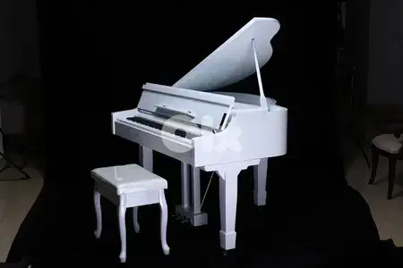 Piano Digital Grand White colour Hamer keys 256 voices