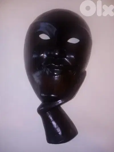 self standing wooden mask 33 cm
