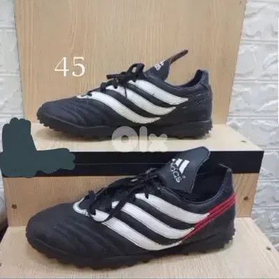 Adidas shoes original size 45 Adidas shoes original size 45