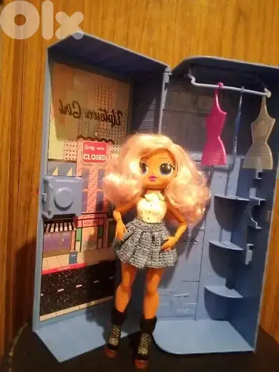 UPTOWN GIRL LOL surprise OMG fashion Great doll+Her CLOSET, both=45$