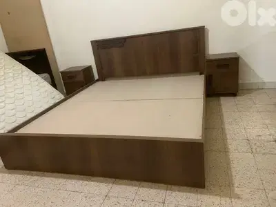 تخت مجوز عرض 170 سم مع كمدينات صغار اتنين