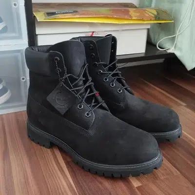 Authentic Timberland boots discounted 76969O37