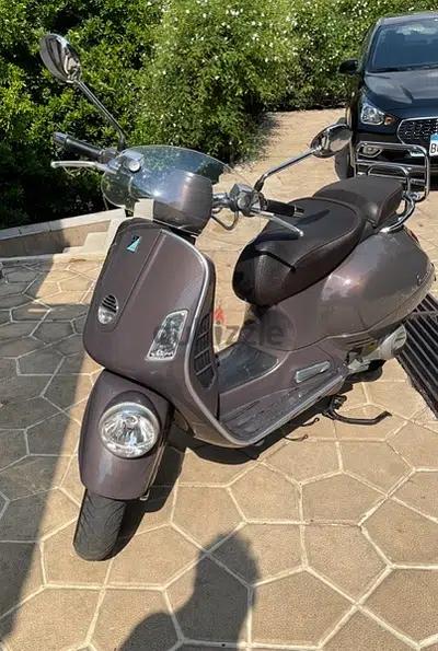 VESPA GTV 300 ie Vie Della Moda edition