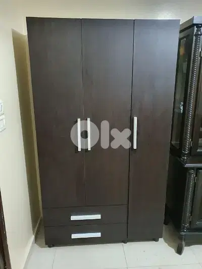 خزائن 3 درف 120cm لون فانغي جديدة من المعمل