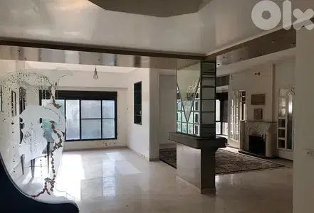 400SQ IN ADMA SUPER PRIME LOCATION SPACIOUS , AD-157