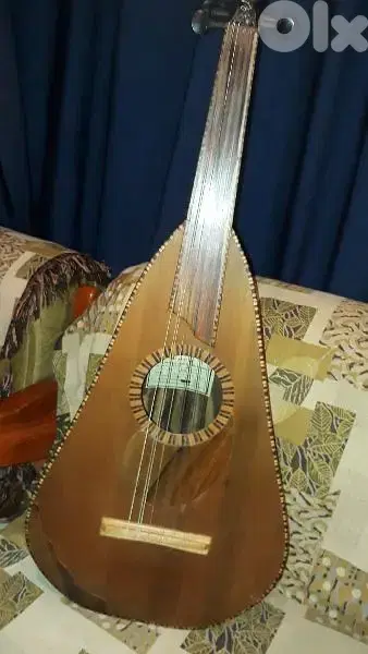عود إجاصة إحترافي صناعة ربيع حداد ٢٠٠٨ خشب الجوز ألأميريكاني والسيدر