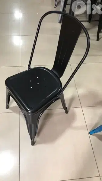 metal chair r1