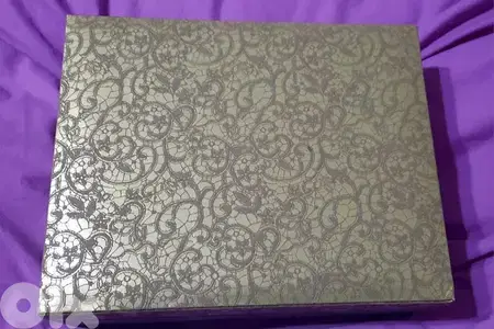 box for gifts. علبة