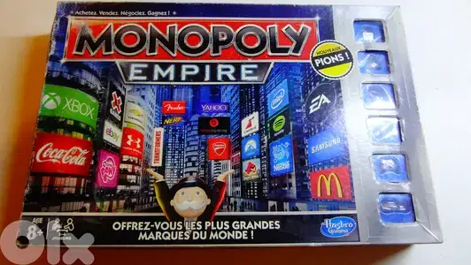 Monopoly Empire silver edition by Hasbro in French