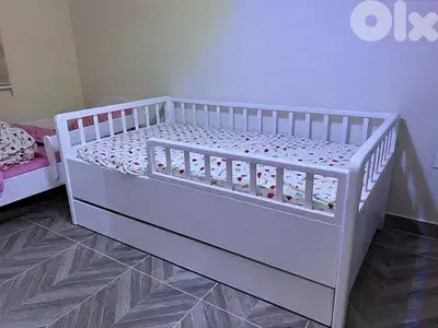Bed Massif Zein real wood. size 180 on 100
