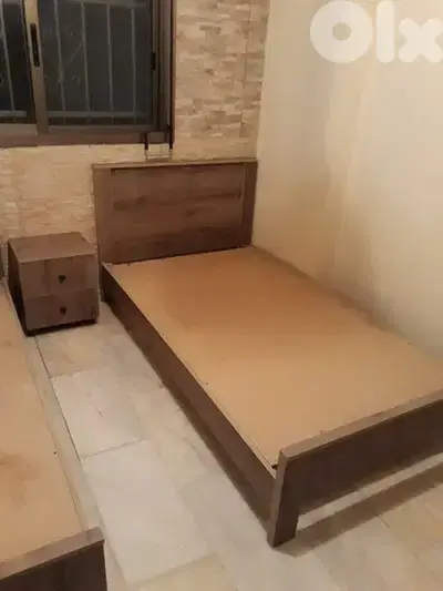 تخت مفرد ونص جديدة بافضل الاسعار من المعمل