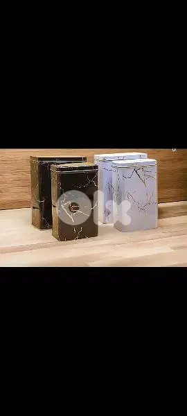 علب مونة معدن