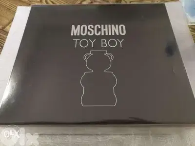 Moschino toyboy original