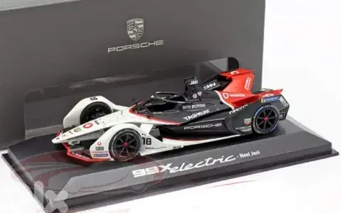 Porsche 99X E Formula (2019) diecast car model 1;43.