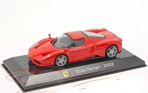 Enzo Ferrari 2002 diecast car model 1;43.