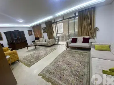 AIN EL MRAISSEH PRIME (220SQ) 3 BEDROOMS , (AM-191)