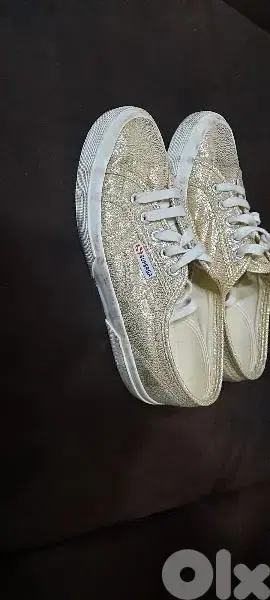 Shoes size 38