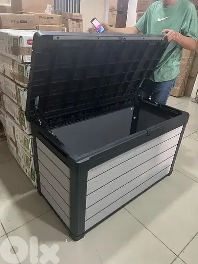 new storage box 380l