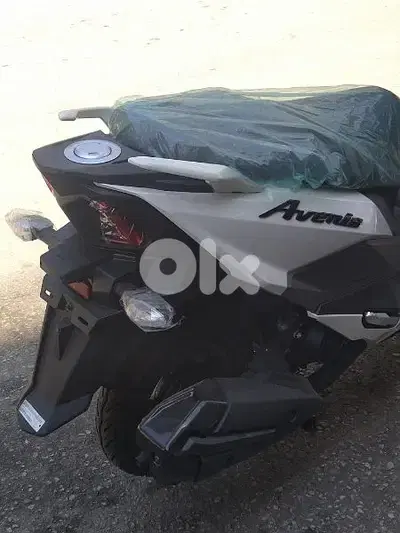 Suzuki Avenis 125cc 0klm dealer warranty injection led CBS