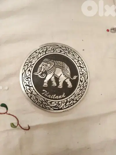 Souvenir plate