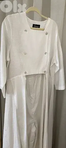 للبيع طقم نسائي افرول حفر و كاب طويل