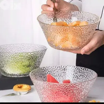 salads glass bowls