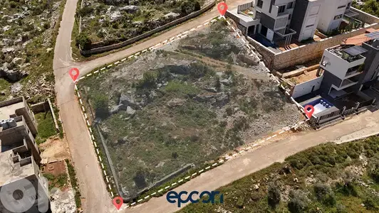 LAND FOR SALE IN A PERFECT LOCATION IN NAKHLE - أرض للبيع في نخلة