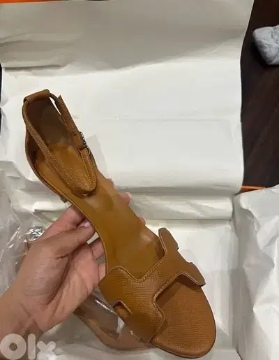 camel hermes heels can wear size 40-41 MASTER QUALITY