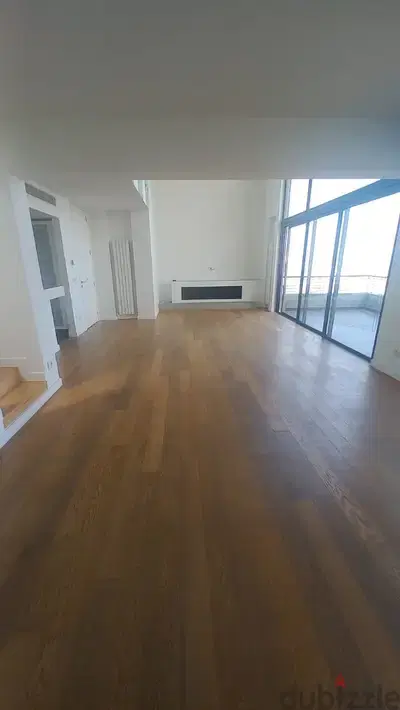 PENTHOUSE IN ACHRAFIEH PRIME (210SQ) 3 MASTER BEDROOMS , (AC-856)