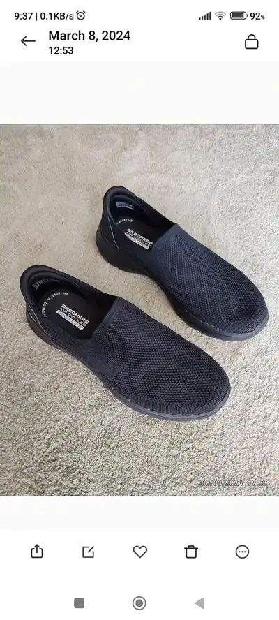 Skechers men shoes.
