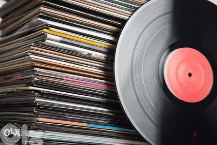 vinyls collection list volume 1 vinyls start at 5$ ask for prices