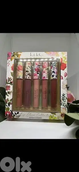 Nicole Miller new york lip gloss collection