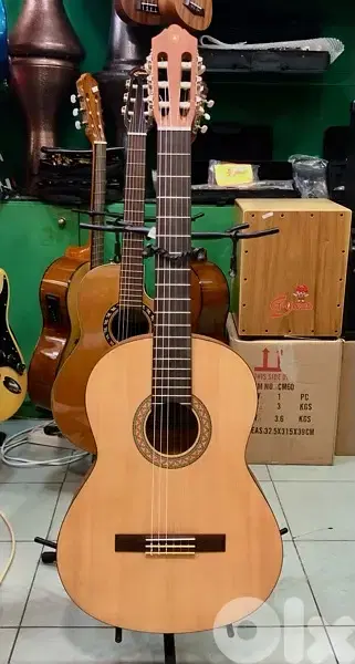 guitar classic yamaha غيتار كلاسيك باماها