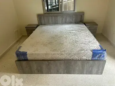 تخت مجوز عرض 170 سم مفرش طبلية شوح مع فرشة وكمود صغار اتنين