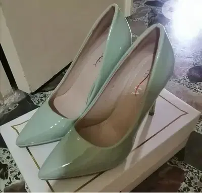 احذية نسائية