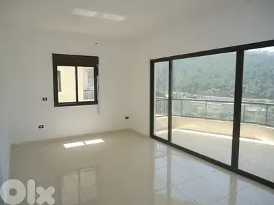Apartment for sale in Qennebet Broummana شقة للبيع في قنابة برمانا