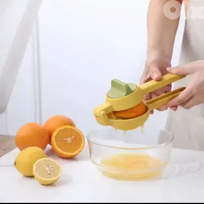 plastic manual juicer