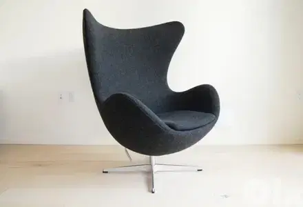 egg chair e1