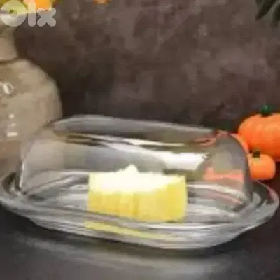 Elegant transparent butter storage plate