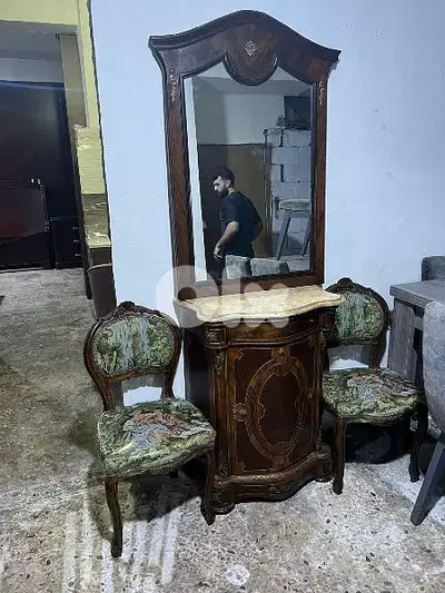 قنصول مع مرايا مصري مع كرستين روميو جولييت خشب زان