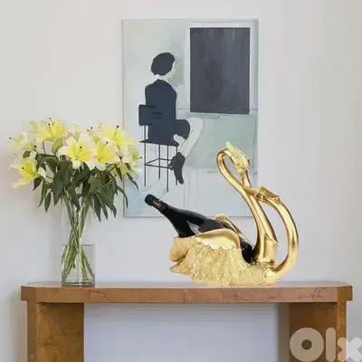 Love Swans Wine Rack – Romantic Bottle Holder for Couples