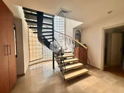 Luxurious duplex Apartment for Sale in Manaraشقة دوبلكس فاخرة للبيع