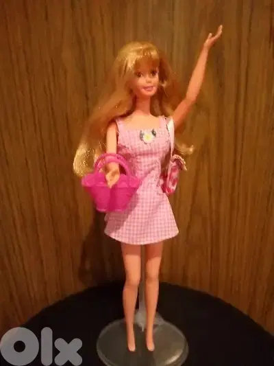 SWEET MOMENTS Barbie Special Edition Mattel 96 Rare gone Great doll=35