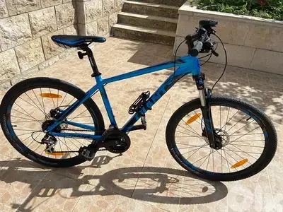 Giant 2021 Rincon like New !!