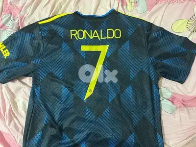 Ronaldo Manchester United 2021/22 third jersey