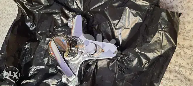 Luxury douche faucet. حنفية دوش حديد ثقيل ايطالي