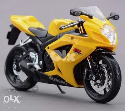 Suzuki GSXR 600 diecast motorcycle model 1:12